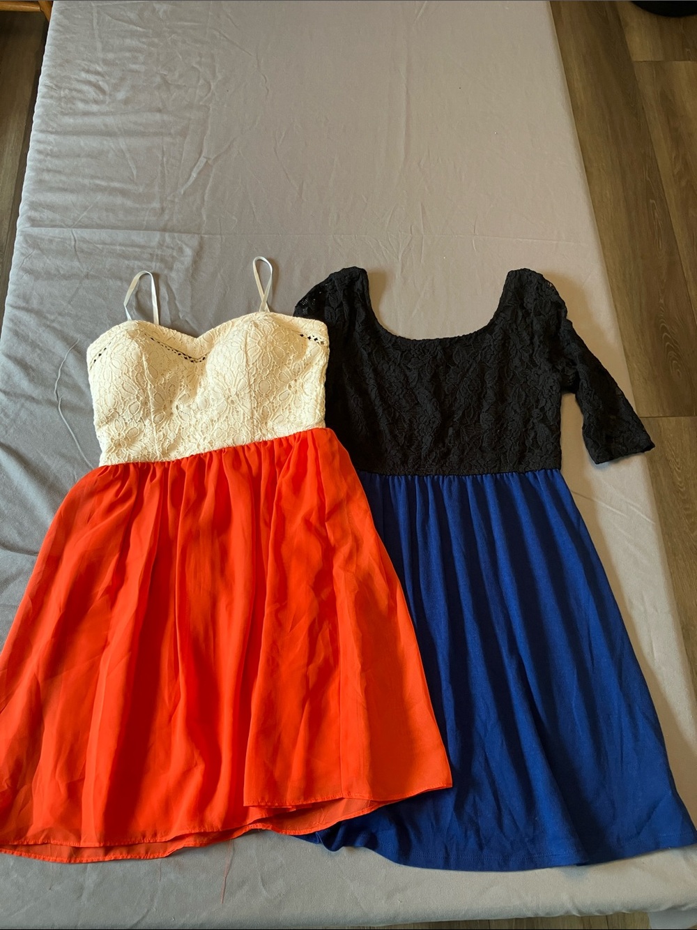 Dress bundle of 2 dresses size 3